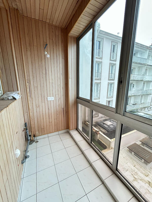 Appartement - 82 m² - 3 pièces