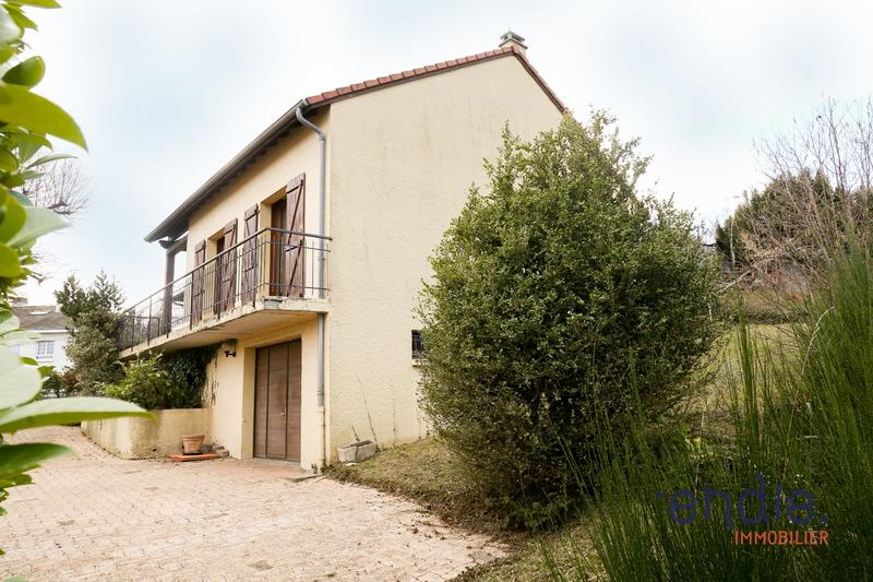 Maison - 133 m² - 6 pièces