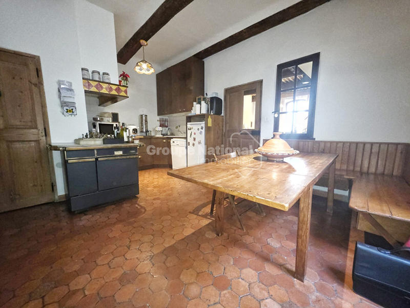 Maison - 185 m² - 7 pièces