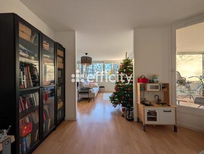 Appartement - 90 m² - 4 pièces