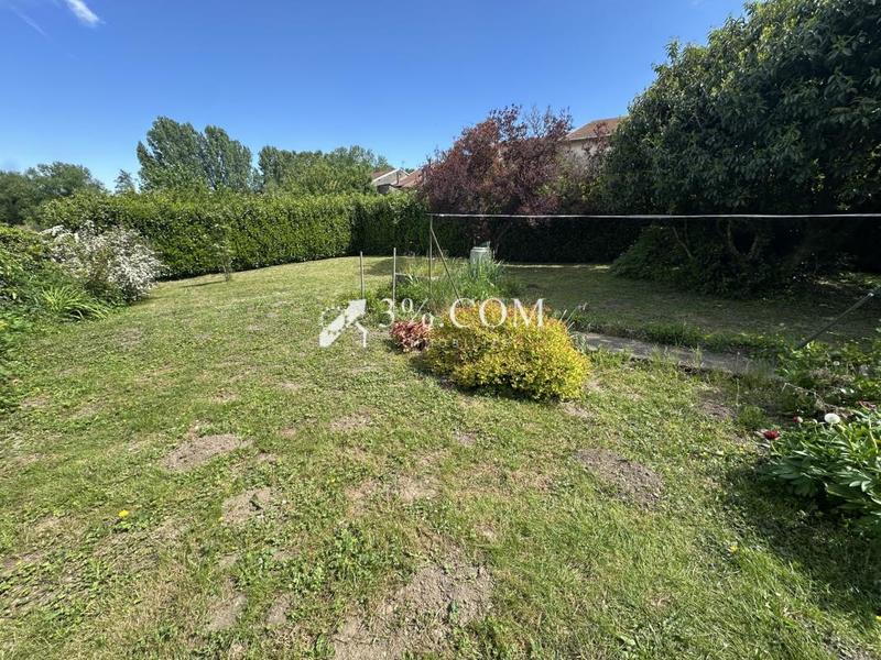 Maison de village - 210 m² - 8 pièces