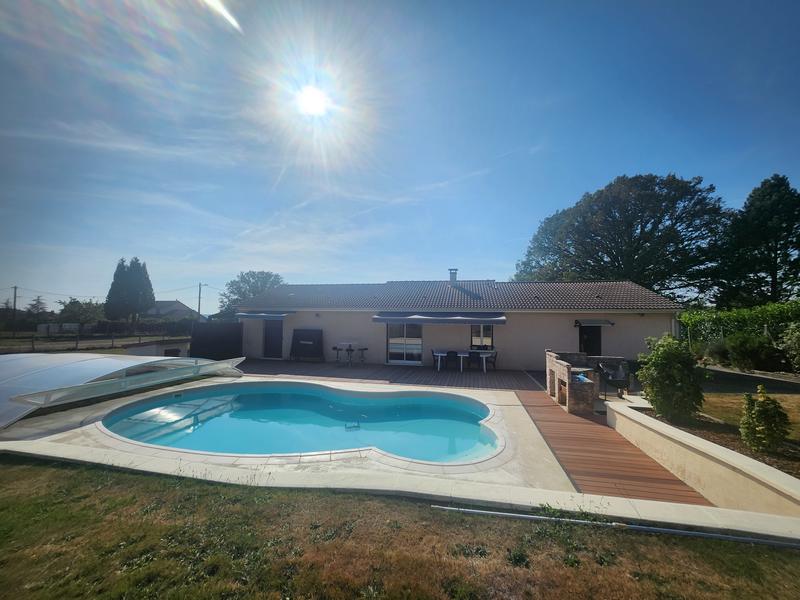 Maison - 102 m² - 5 pièces