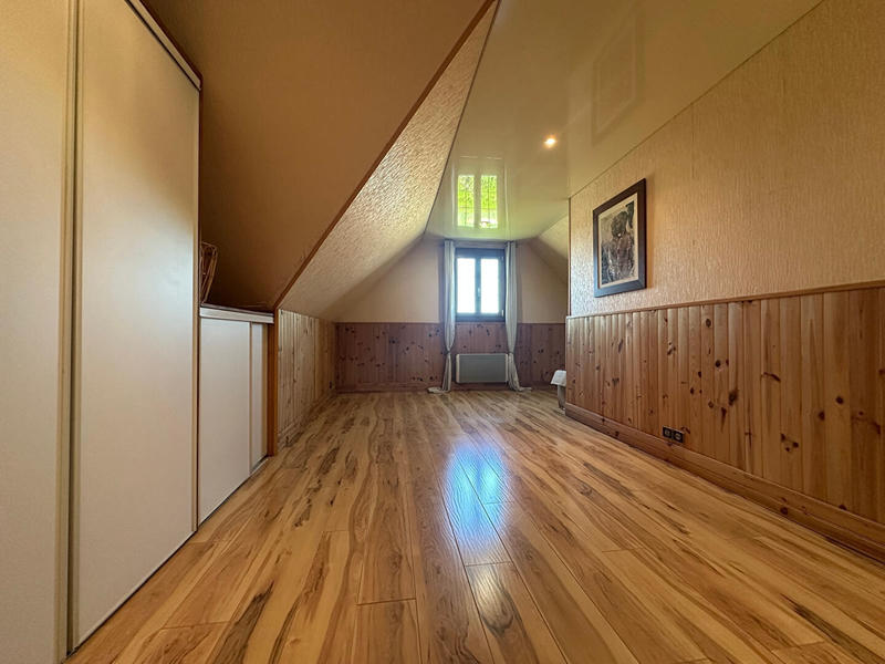 Maison - 145 m² - 6 pièces