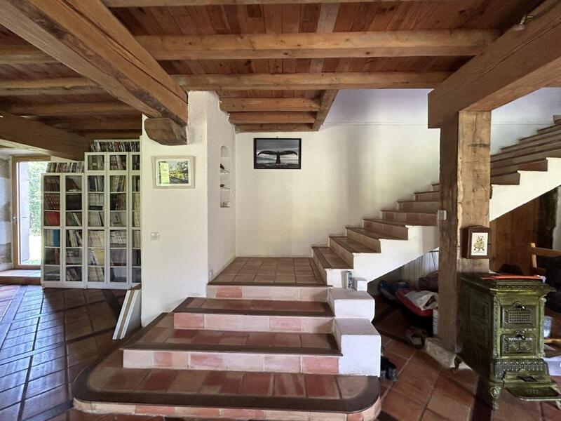 Propriété - 347 m² - 8 pièces