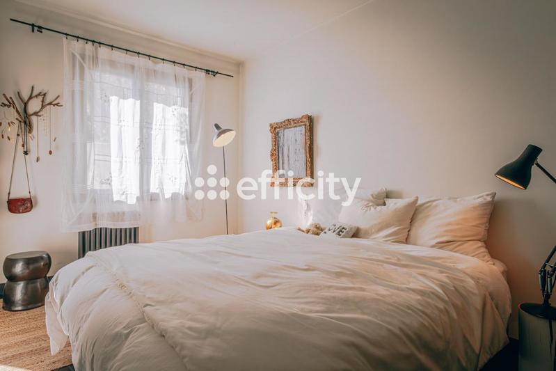 Maison - 170 m² - 7 pièces