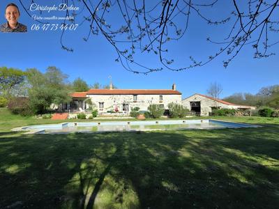 Longère - 200 m² - 7 pièces