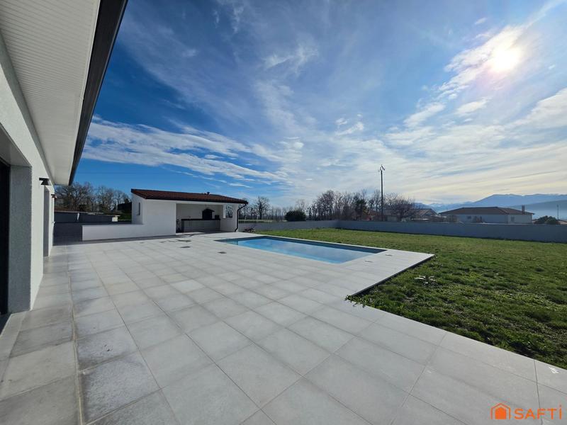 Maison - 140 m² - 4 pièces