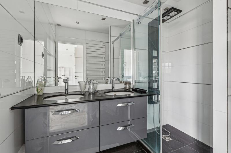 Appartement - 137 m² - 4 pièces