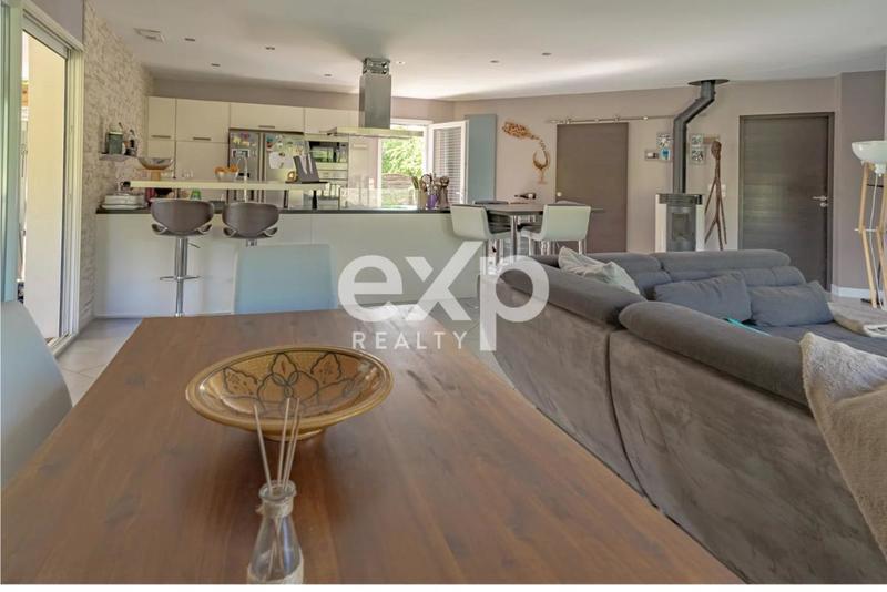 Maison - 112 m² - 5 pièces