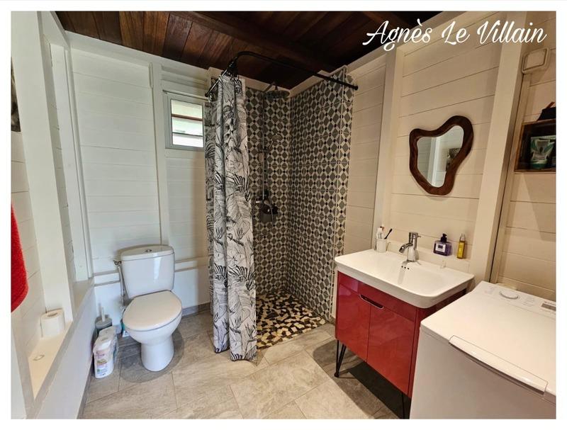 Terrain constructible - 1 043 m²