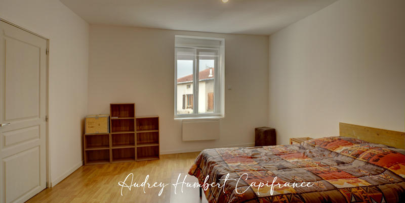 Appartement - 218 m² - 6 pièces