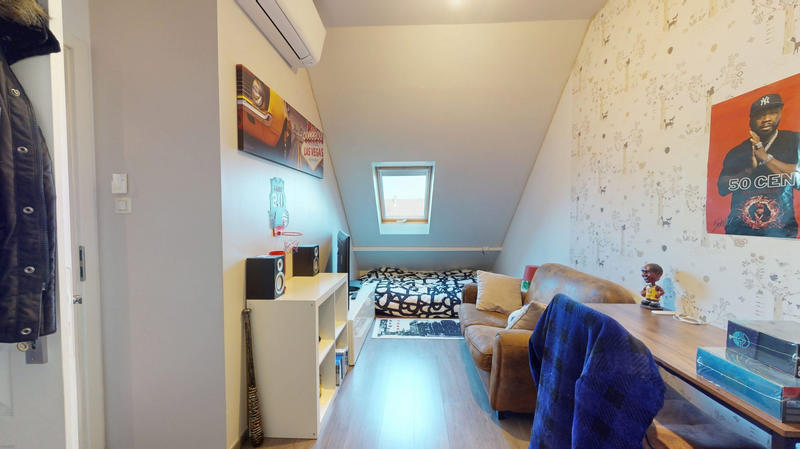 Appartement - 84 m² - 4 pièces