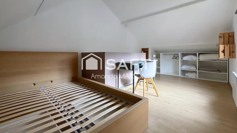 Maison - 222 m² - 8 pièces