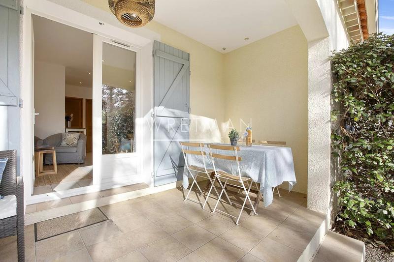 Villa - 253 m² - 12 pièces