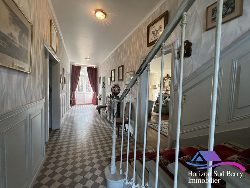 Maison - 212 m² - 7 pièces