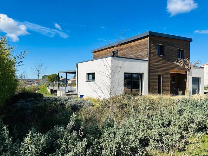 Maison - 152 m² - 7 pièces