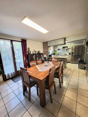 Maison - 110 m² - 5 pièces