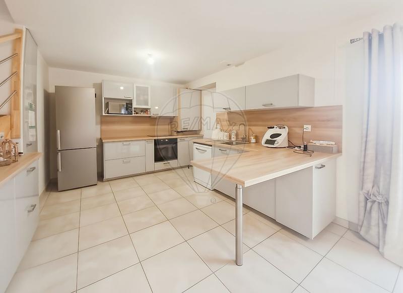 Maison - 100 m² - 4 pièces