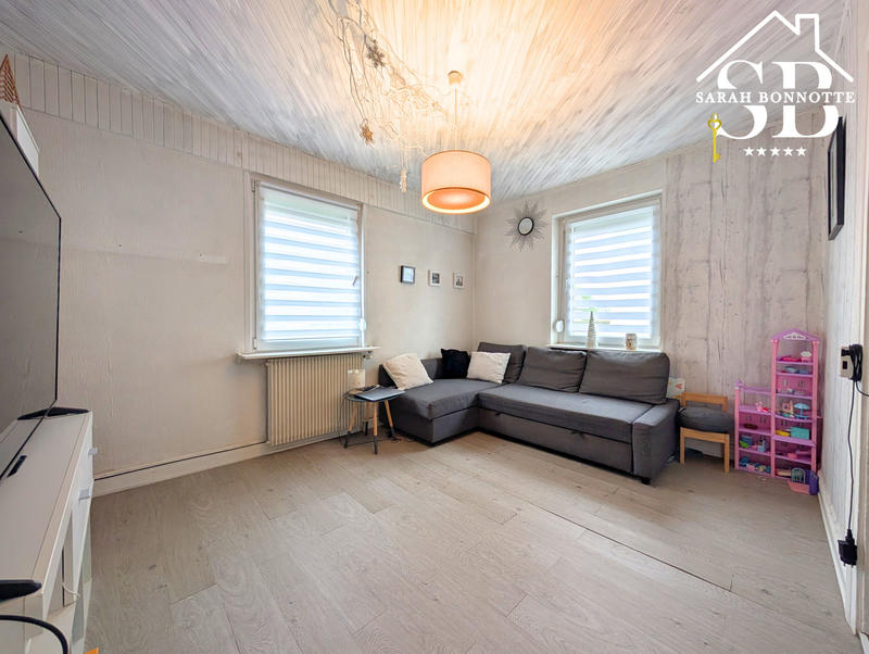 Maison - 95 m² - 5 pièces