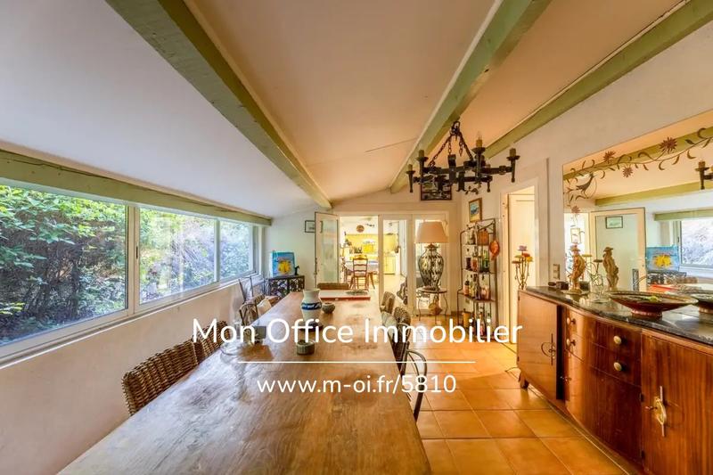 Villa - 316 m² - 9 pièces