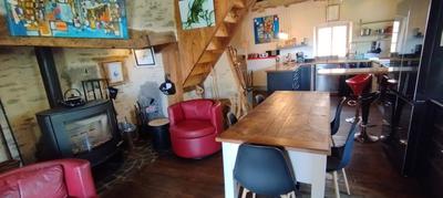 Maison - 227 m² - 10 pièces