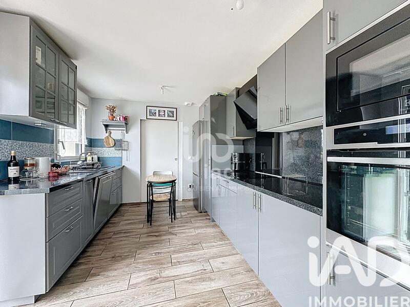 Maison - 97 m² - 5 pièces