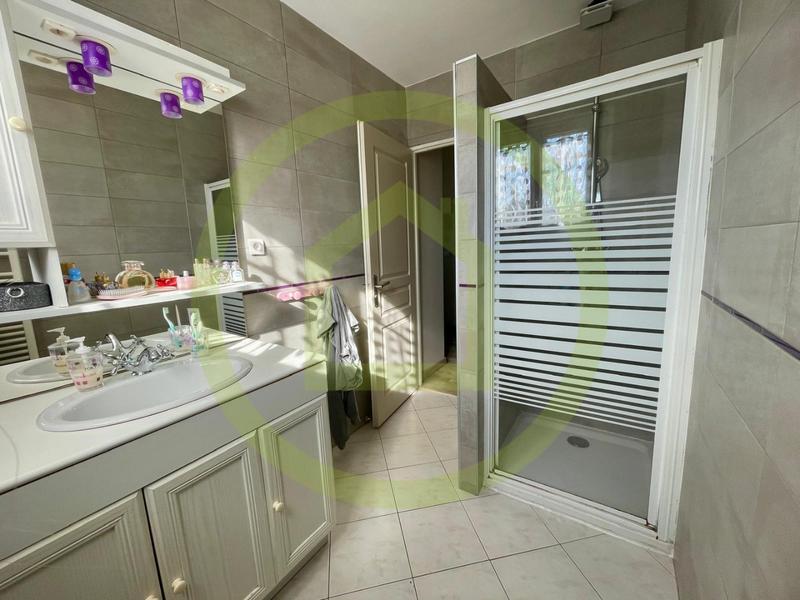 Maison - 173 m² - 8 pièces