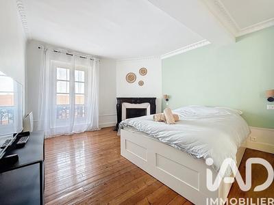 Maison de ville - 205 m² - 8 pièces