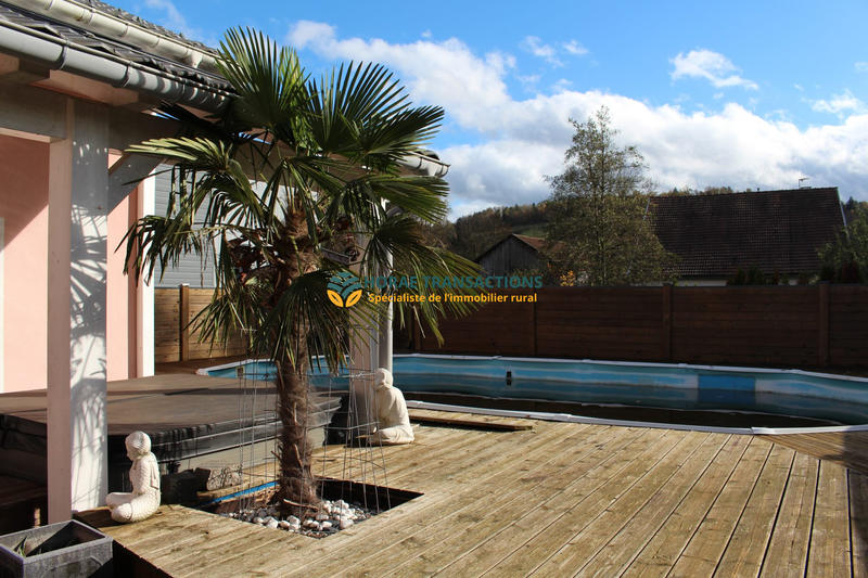 Maison - 327 m² - 9 pièces