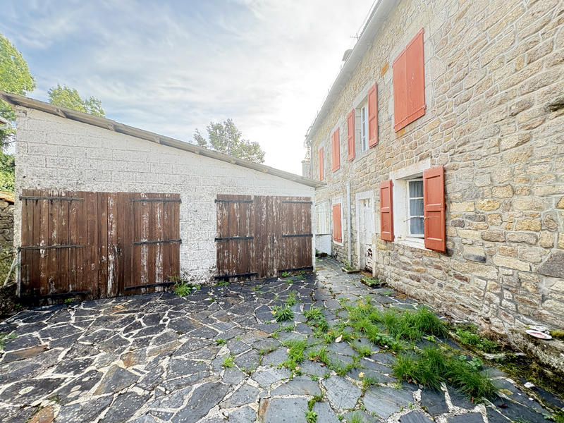 Maison de village - 208 m² - 8 pièces