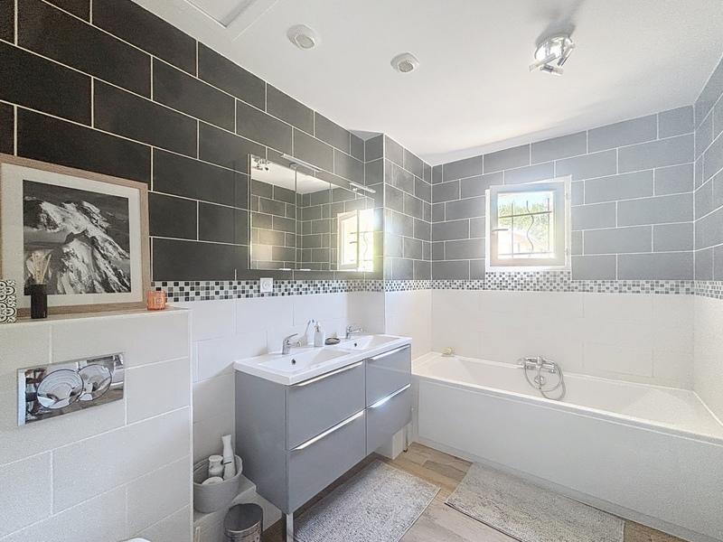 Maison - 117 m² - 5 pièces