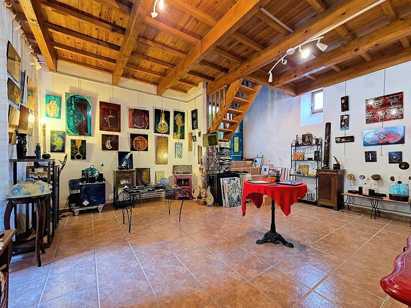 Maison de village - 205 m² - 9 pièces