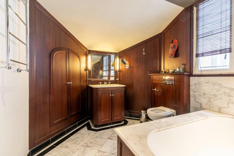 Appartement - 110 m² - 4 pièces