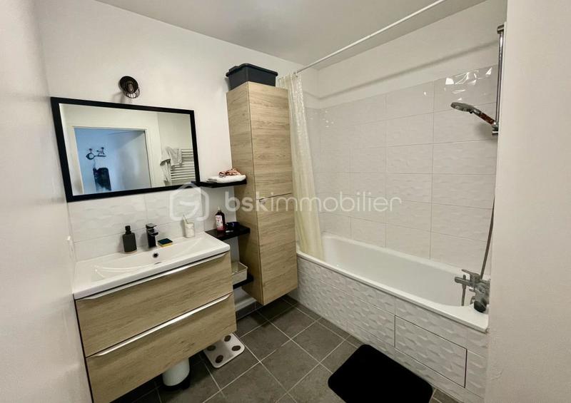 Appartement - 57 m² - 3 pièces