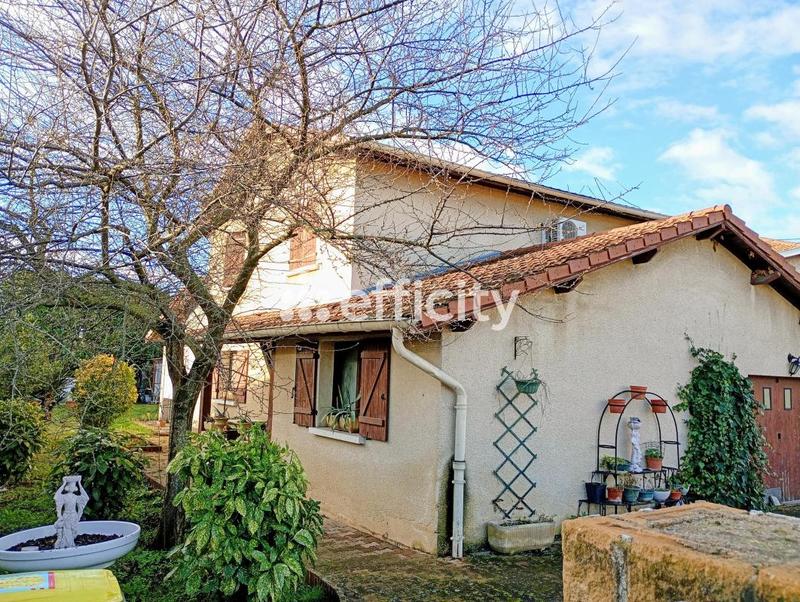 Maison - 104 m² - 5 pièces