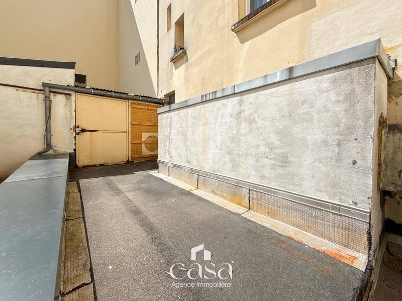 Loft - 70 m² - 2 pièces