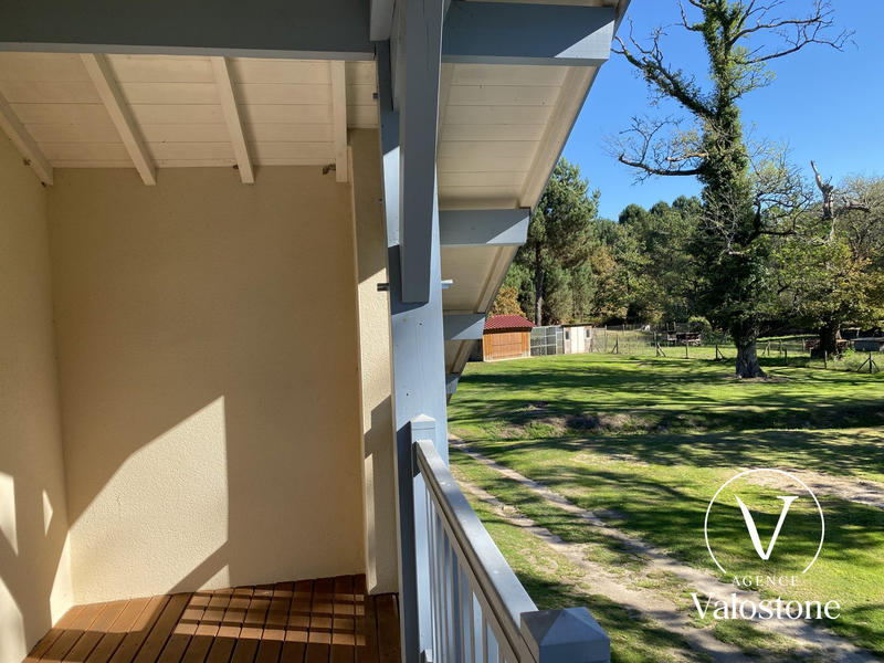 Maison - 246 m² - 6 pièces