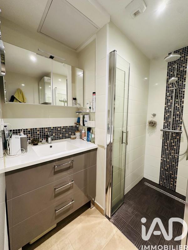 Maison - 167 m² - 9 pièces