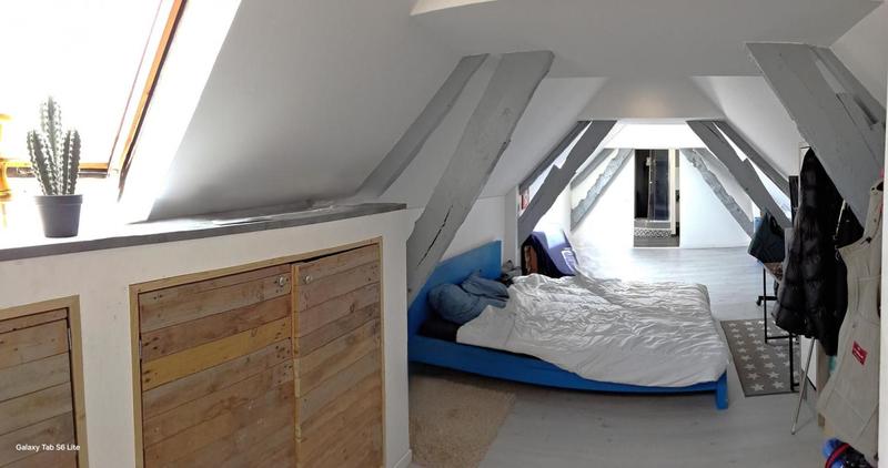 Maison - 280 m² - 8 pièces