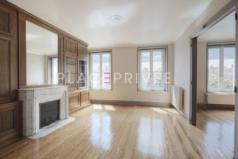 Appartement - 107 m² - 4 pièces