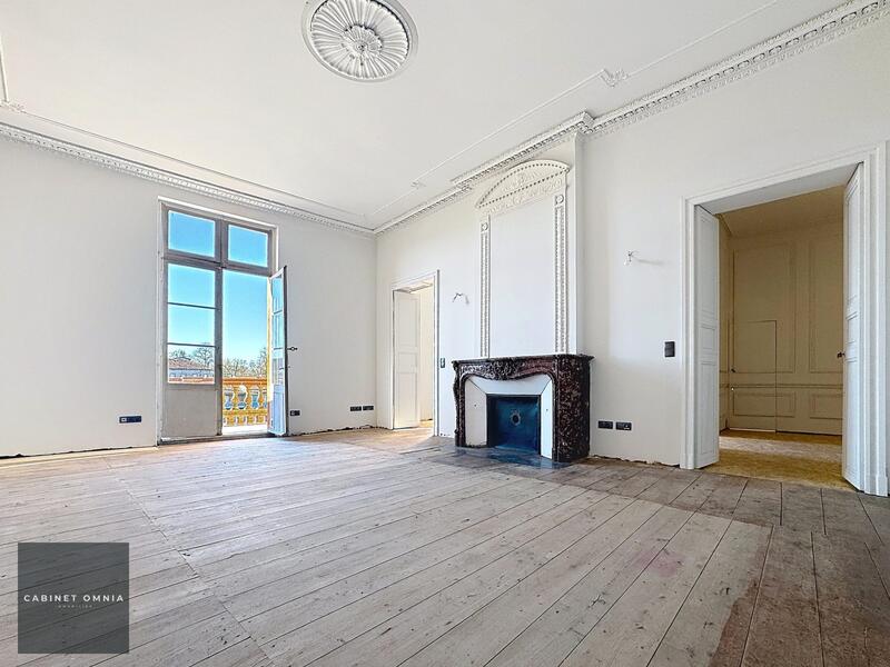 Appartement - 189 m² - 5 pièces