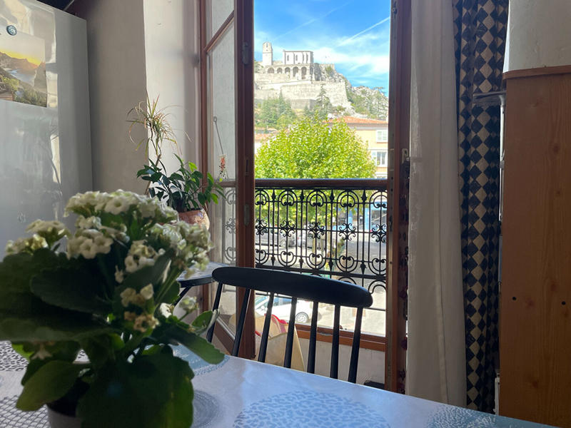 Maison - 200 m² - 7 pièces