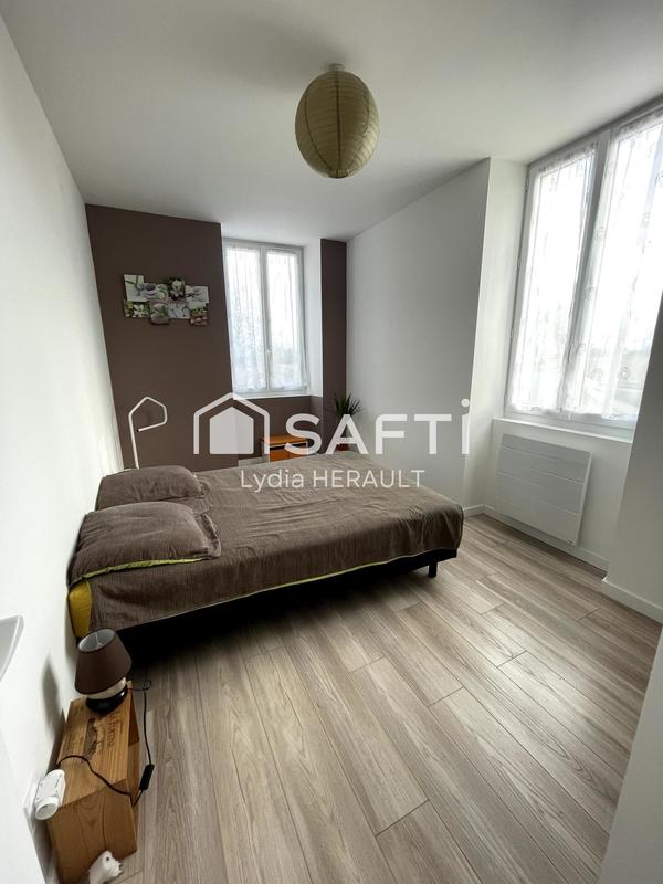 Maison - 235 m² - 8 pièces