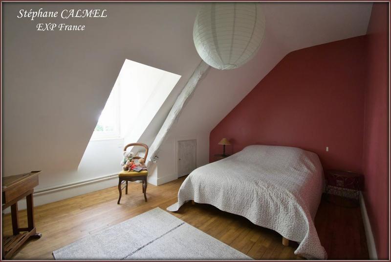 Maison - 305 m² - 14 pièces