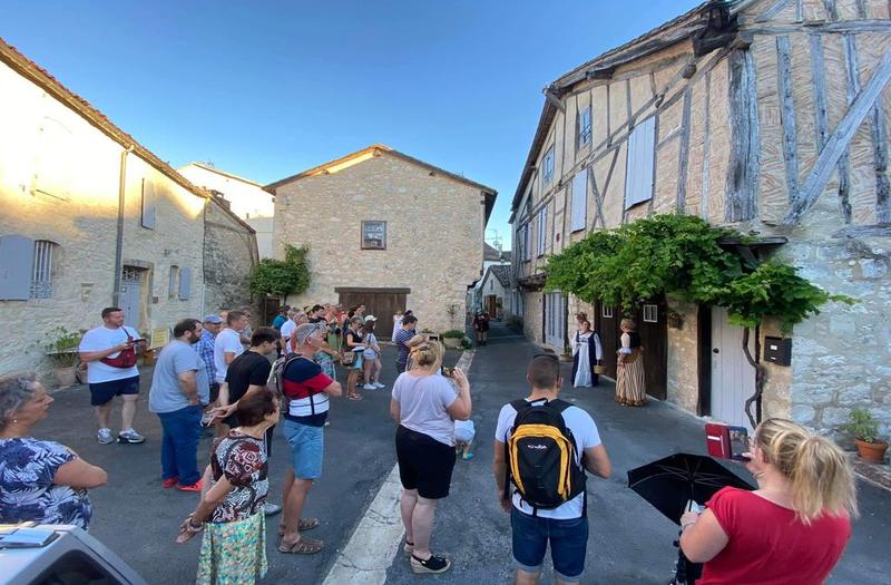 Visite historique et architecturale en nocturne