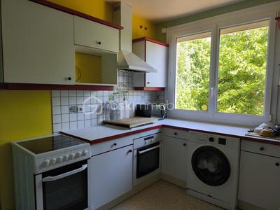 Maison traditionnelle - 118 m² - 4 pièces