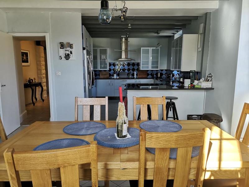 Propriété - 280 m² - 8 pièces