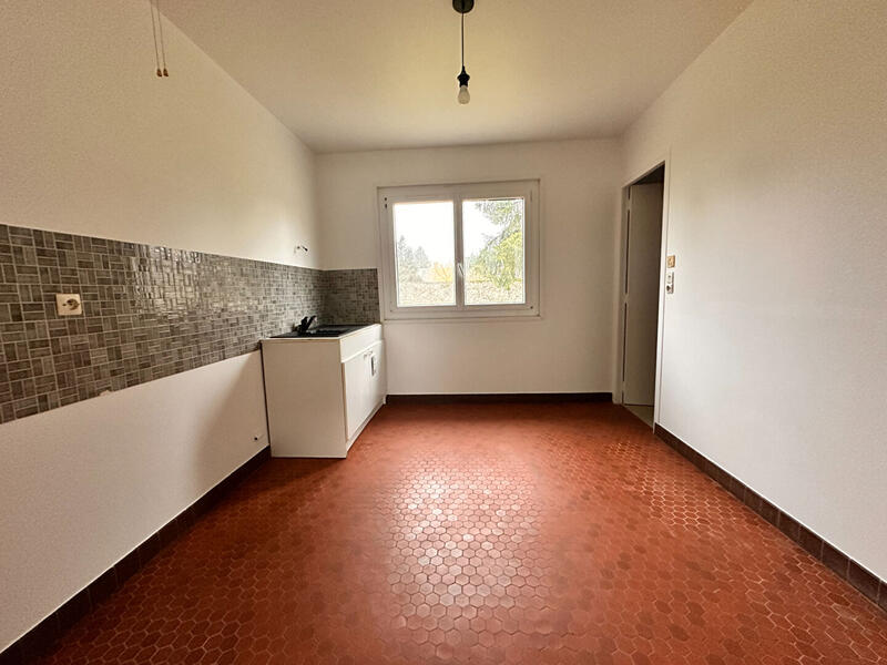 Maison - 92 m² - 4 pièces