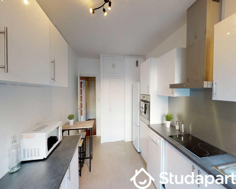 Chambre - 120 m² - 1 pièce