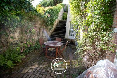 Maison ancienne - 151 m² - 7 pièces